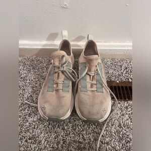 OnCloud CloudEasy Sneakers in Fawn Size 9